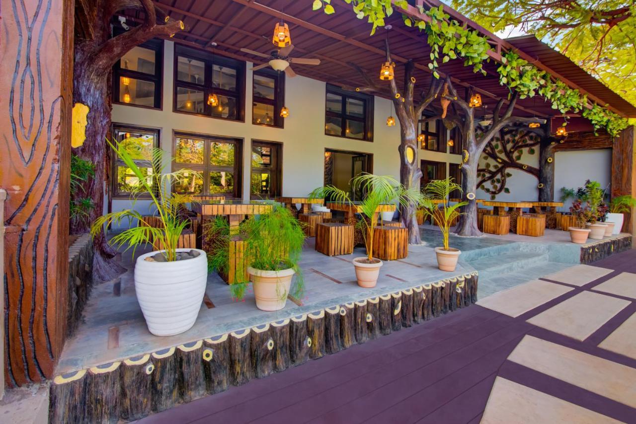 Club Mahindra Netrang酒店 外观 照片