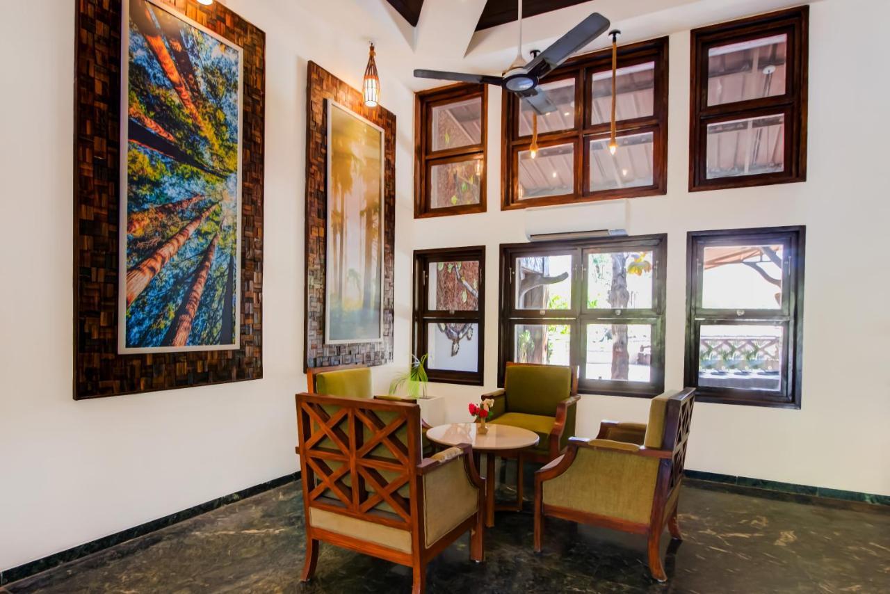 Club Mahindra Netrang酒店 外观 照片